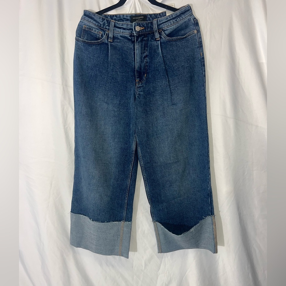 Banana Republic Blue Cropped Jeans with wide Hem